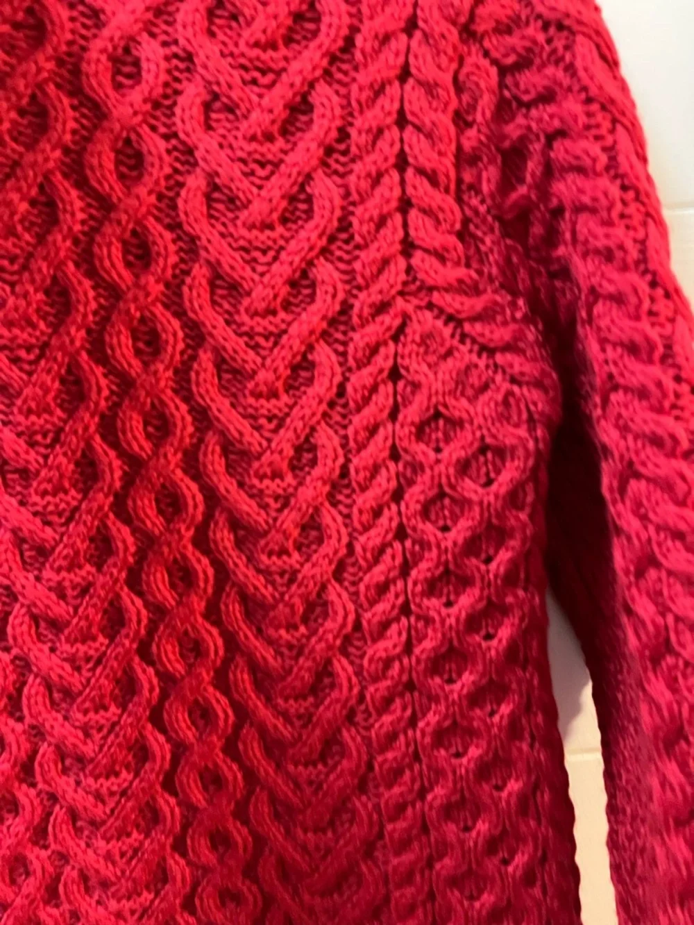 ARAN MÓR Red Cable Knit Sweater Size S - Picture 6 of 11